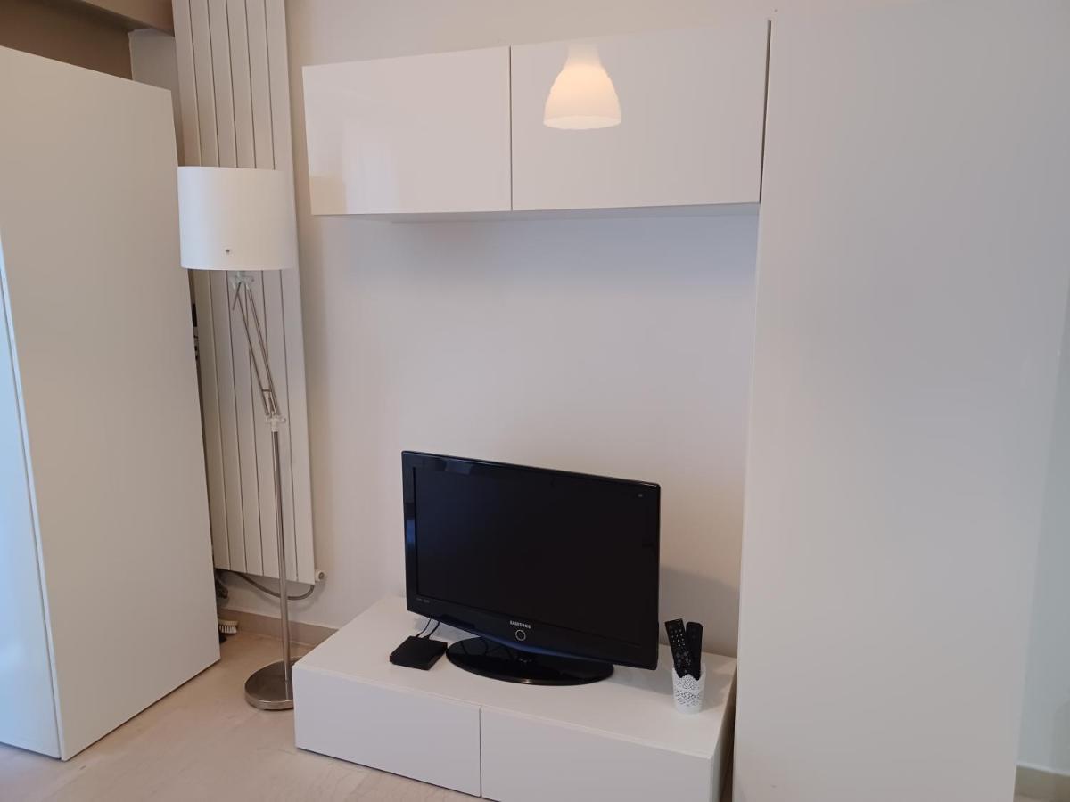 Studio A Nice Avec Piscine 외부 사진